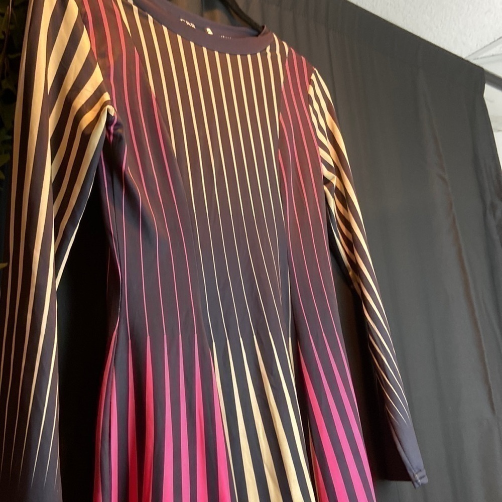 ❤️CBR Boutique Contemporary Dress 💕 - Picture 8 of 11